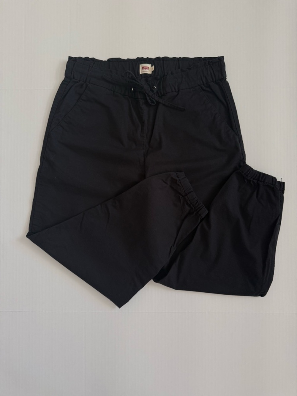 Levi's Black Elastic-Waist Jogger Pants